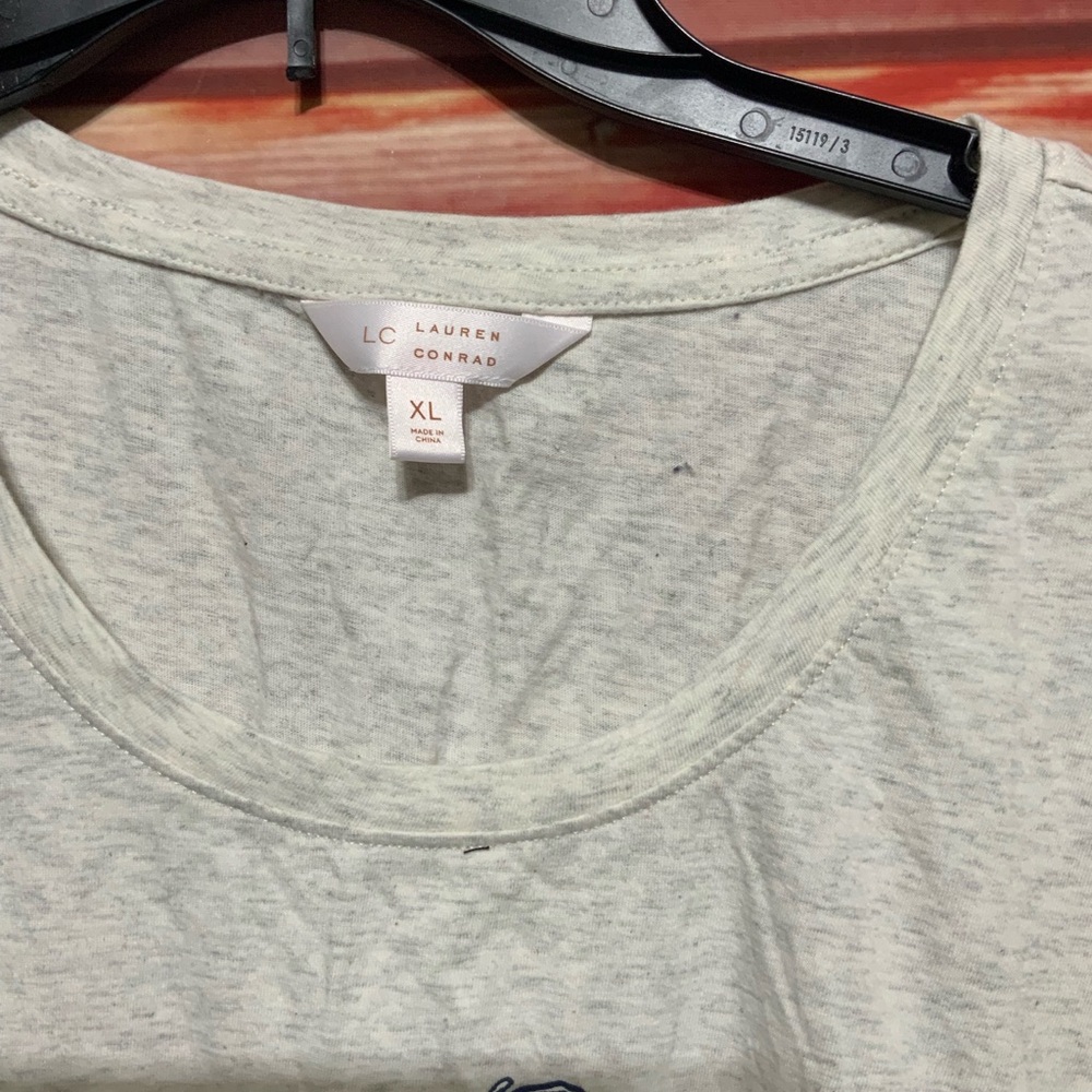 Peanuts gang, Snoopy in fall.  Laura Conrad T-shirt gently worn. Cute nice shape - Picture 3 of 4